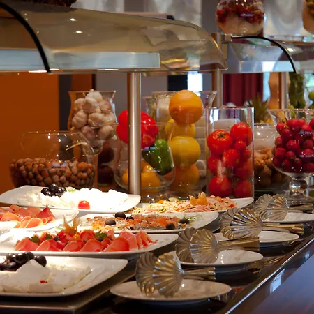 Grand Adriatic Hotell 4*