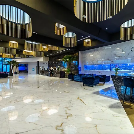 Grand Adriatic Hotell 4*